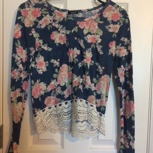Flower lace shirt